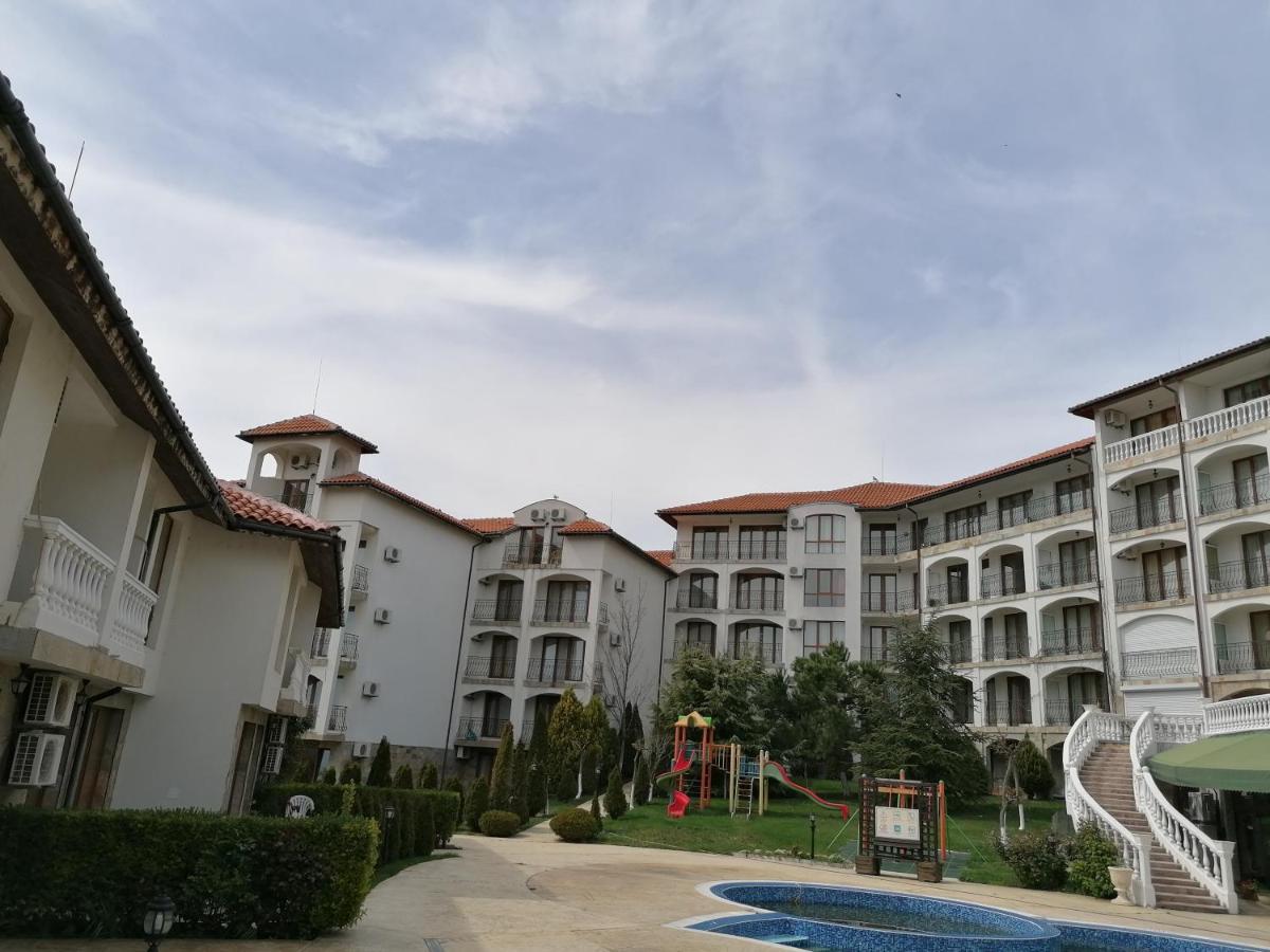 سفيتي فلاس Triumph Holiday Village المظهر الخارجي الصورة